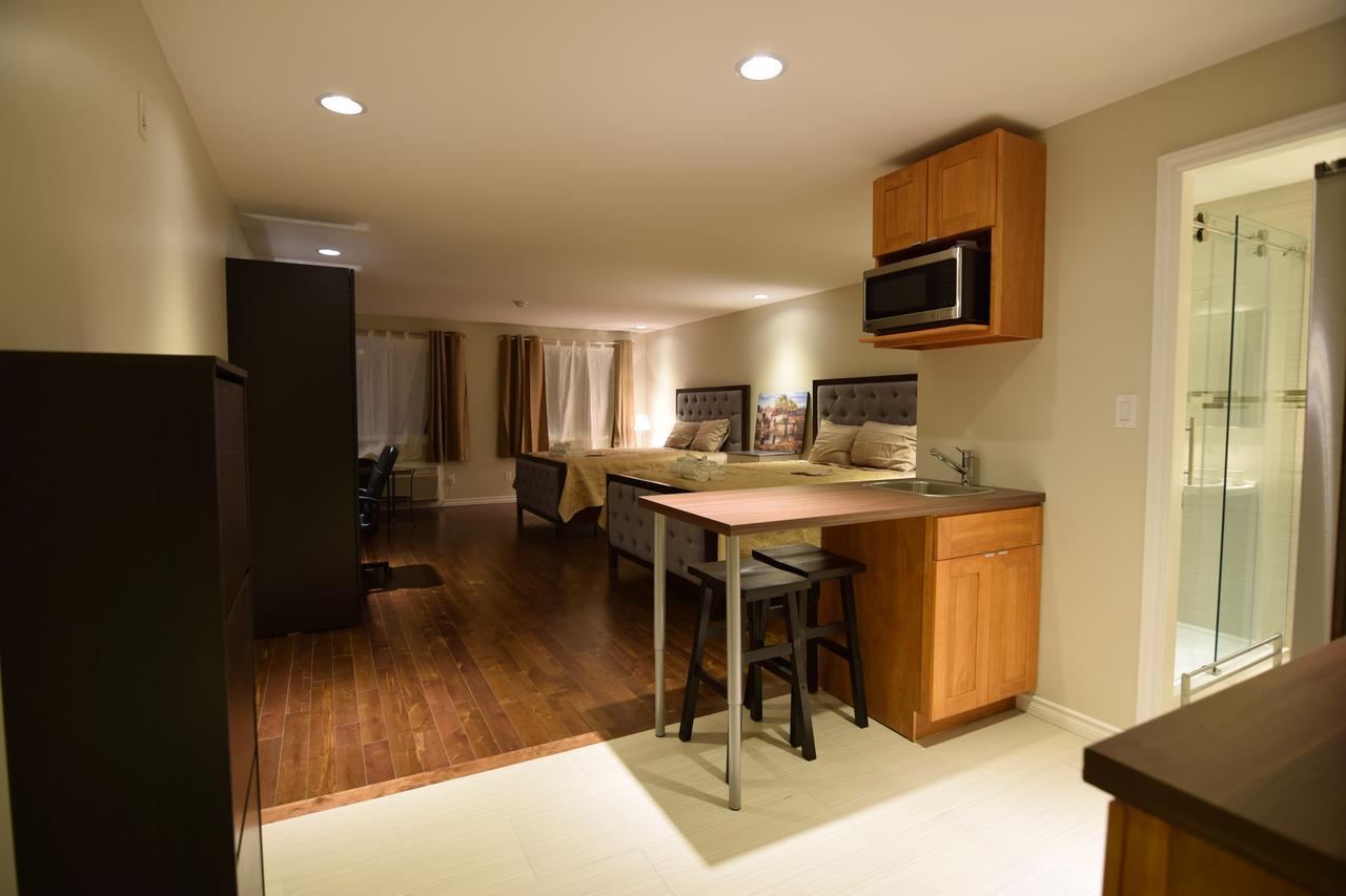 The Lion Inn & Suites Chetwynd Buitenkant foto