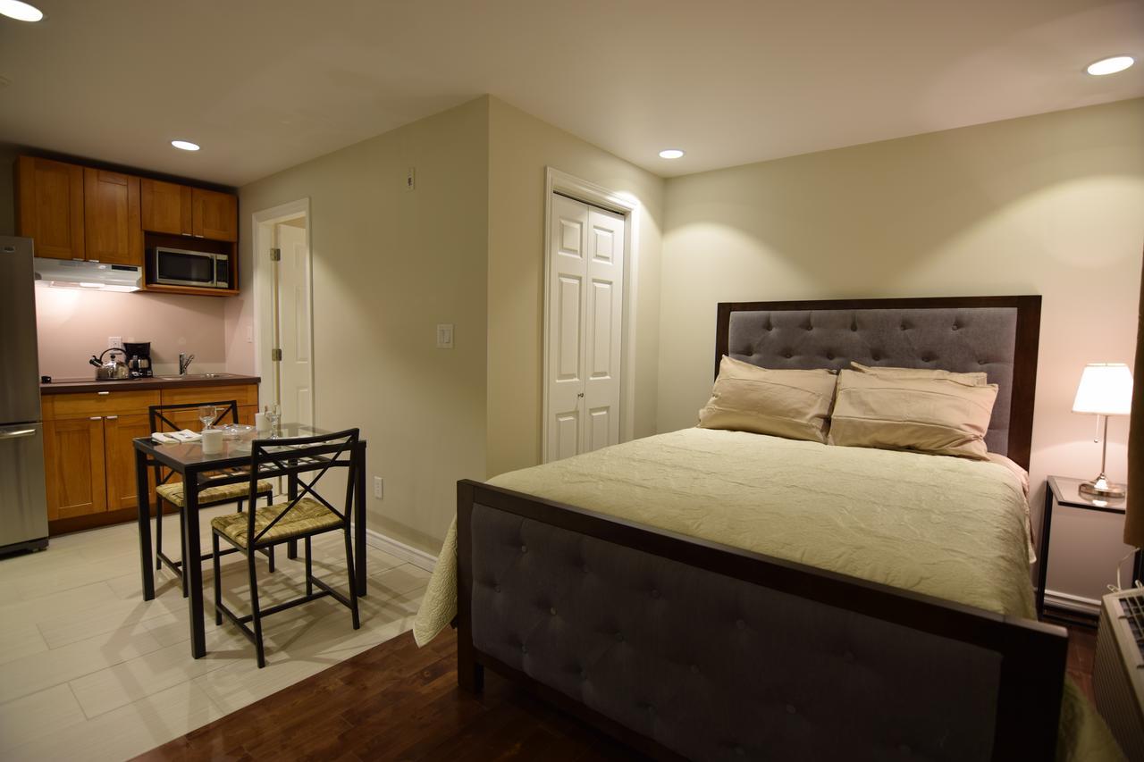 The Lion Inn & Suites Chetwynd Buitenkant foto
