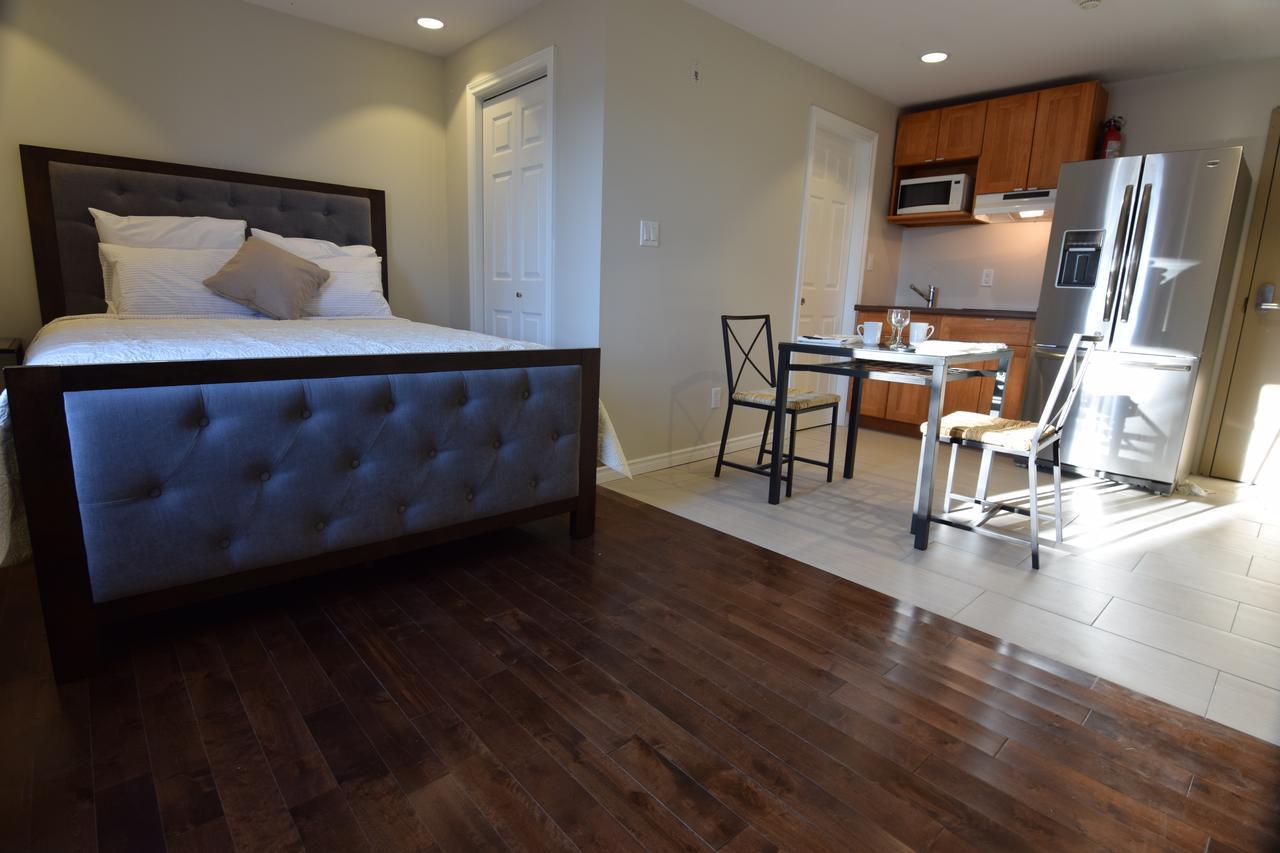 The Lion Inn & Suites Chetwynd Buitenkant foto
